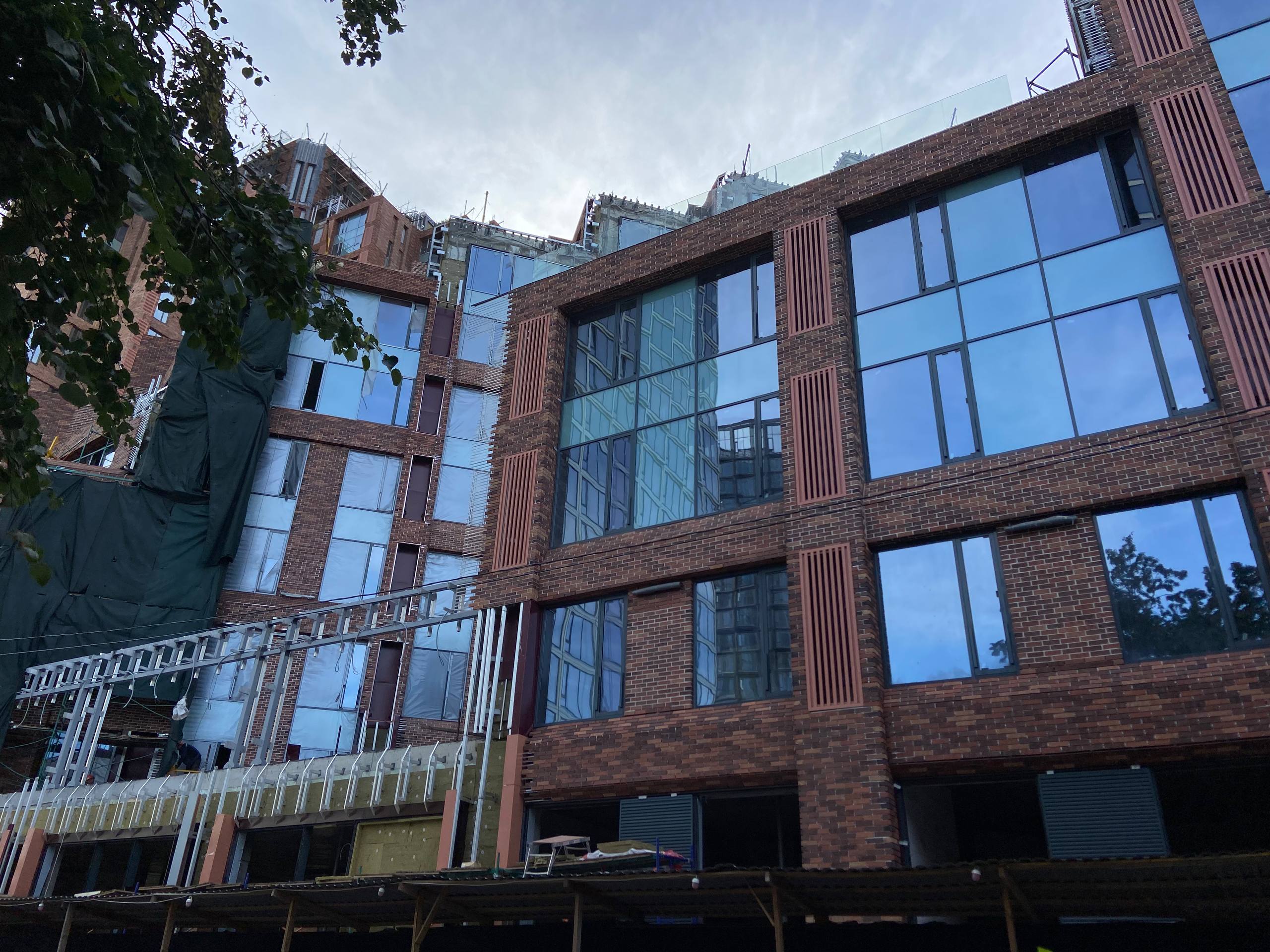 Значение профессионального дизайн-проекта: от планировки до полного исполнения